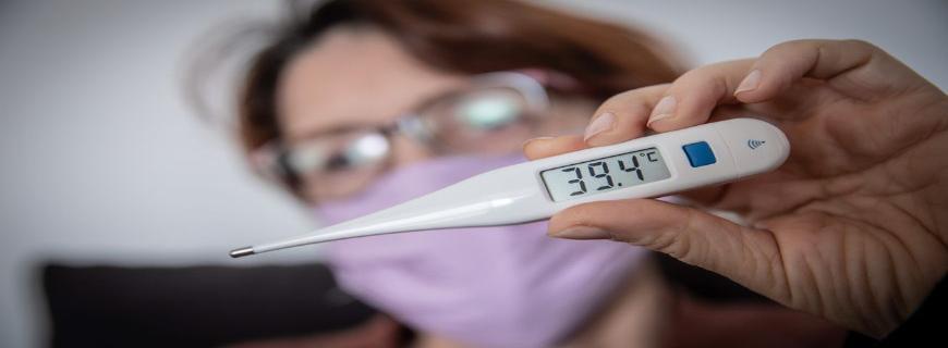 Fièvre : causes et traitement